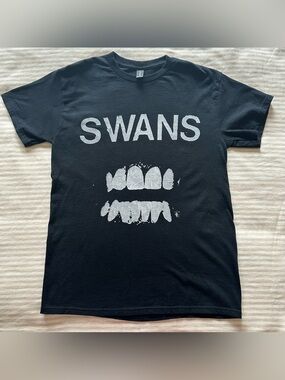 black swans filth 100% cotton heavy gildan t / size medium
